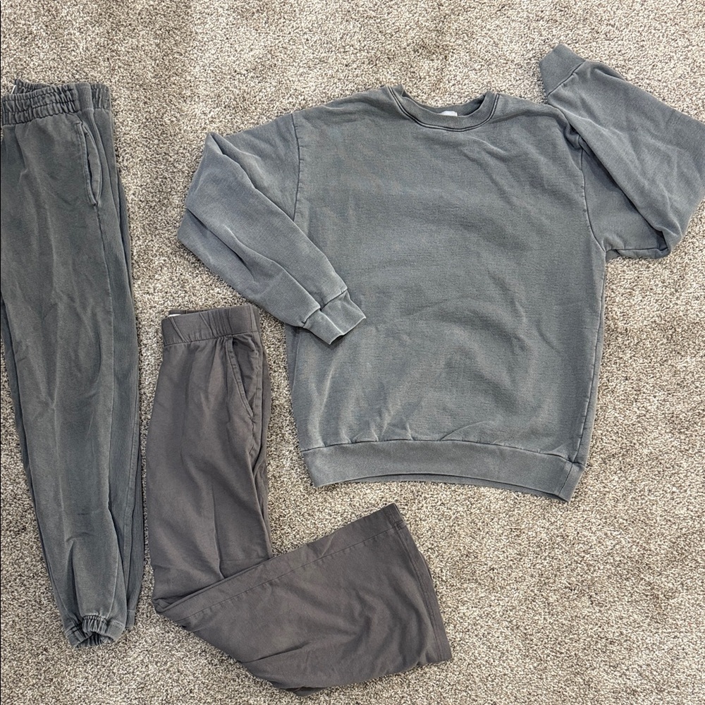 Talentless Gray Sweatshirt and Joggers Set